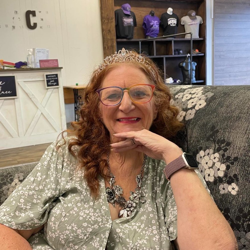 Meet your Posher, Vickie